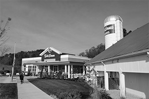 Bob Evans Company History - 1953 - Photo of farm