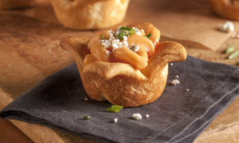 Mini Buffalo-Style Macaroni & Cheese Cups