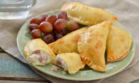 Mashed Potato Queso Fresco & Ham Empanadas