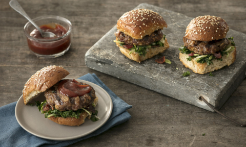 Zesty “Pigskin” Sandwich Sliders