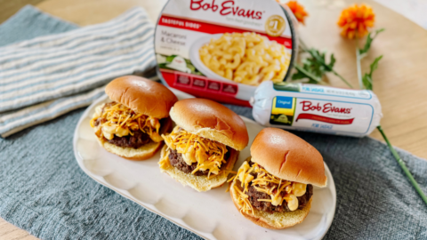Cincinnati Inspired Macaroni and Cheese Burger